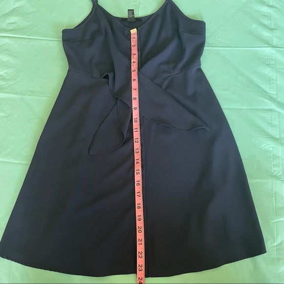 ‼️FOREVER 21 DRESS - Picture 8 of 11